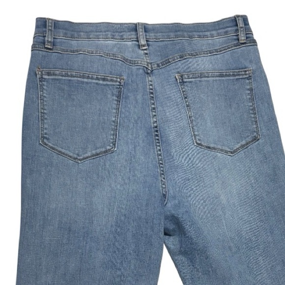 New York & Company High Waisted Straight Leg Jeans-NWOT - Picture 5 of 7